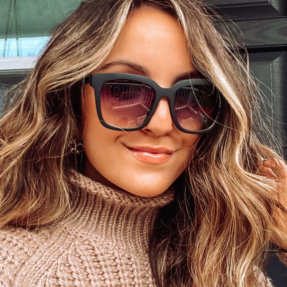 Diff Eyewear Haley Matte Black Sharp Grey Gradient Sunglasses